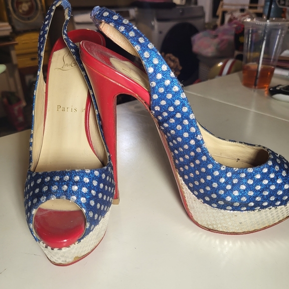 Christian Louboutin - Picture 1 of 12